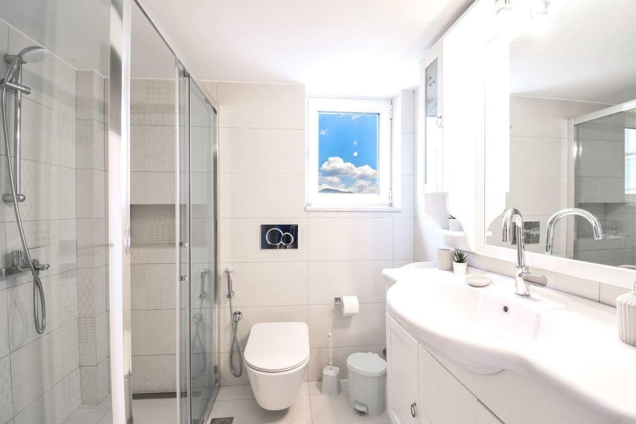 Penthouse 3Bd Apt W/ Sea-View In Athenian Riviera Apartment Екстериор снимка